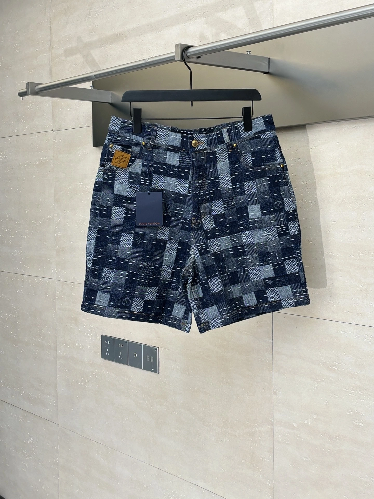 wg.luxury- 8V Nigo item:E-F363G2631